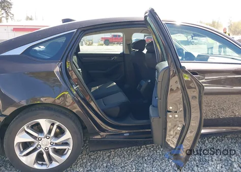 2018 Honda Accord Lx z USA, uszkodzony, nr VIN 1HGCV1F12JA191227